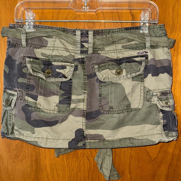 Abercrombie & Fitch Camo Cargo Utility Mini Skirt with Belt Size 2 VTG Y2K - Picture 7 of 7